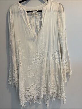 Ivory Lace Tunic, TJD Size Small
